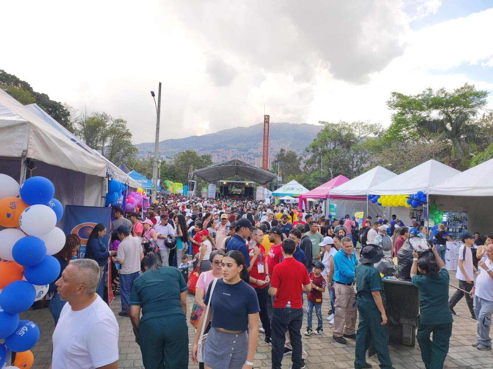 Fenalco Antioquia reunirá a 11.000 tenderos para celebrarles su Día Nacional el próximo domingo en Medellín